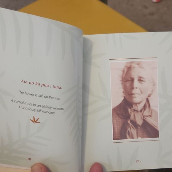 Na Wahine Book Hawaiian Proverbs and Inspirational Quotes - Picture 2 of 7